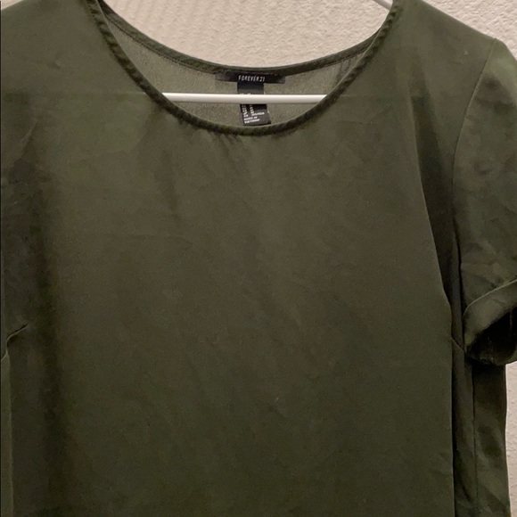 Green blouse - Picture 2 of 3